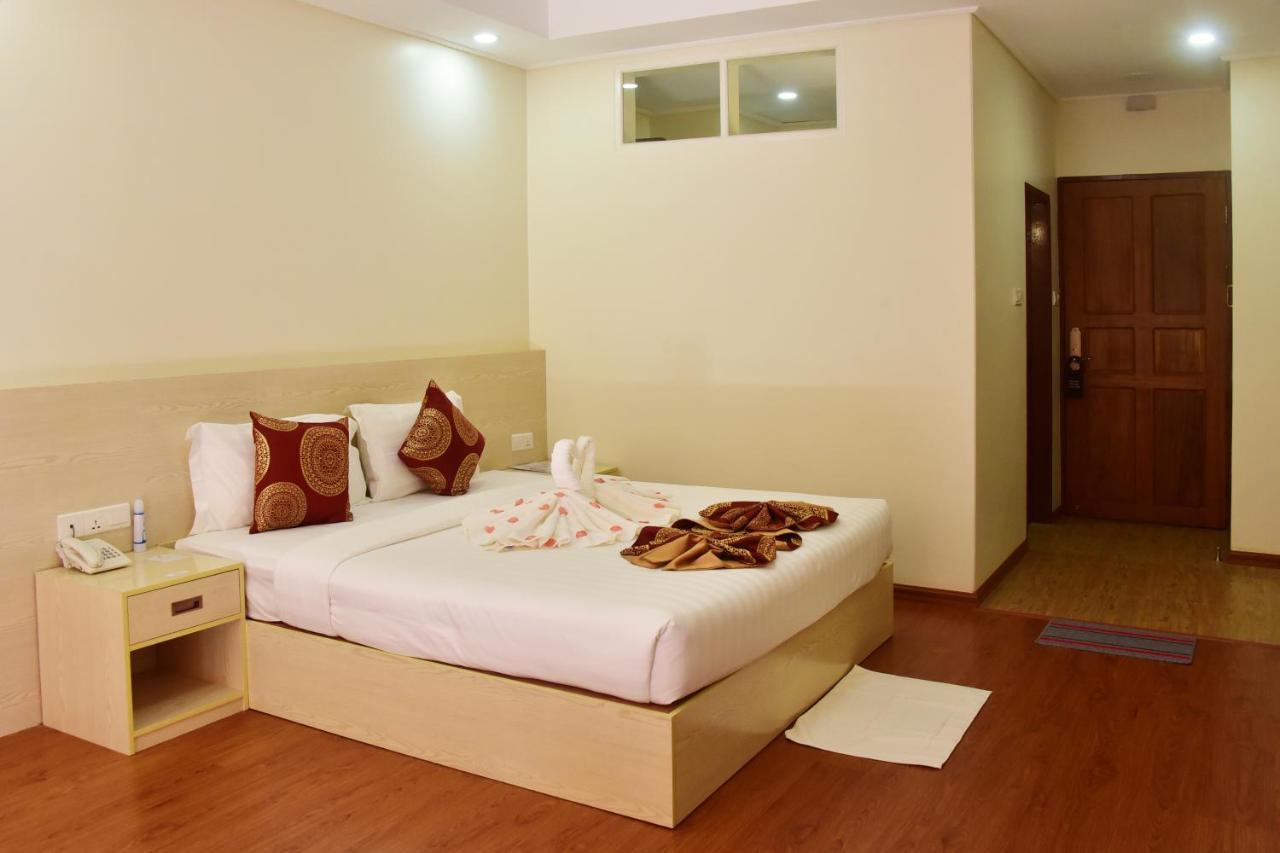 Hotel Mya Yar Pin Кало Экстерьер фото
